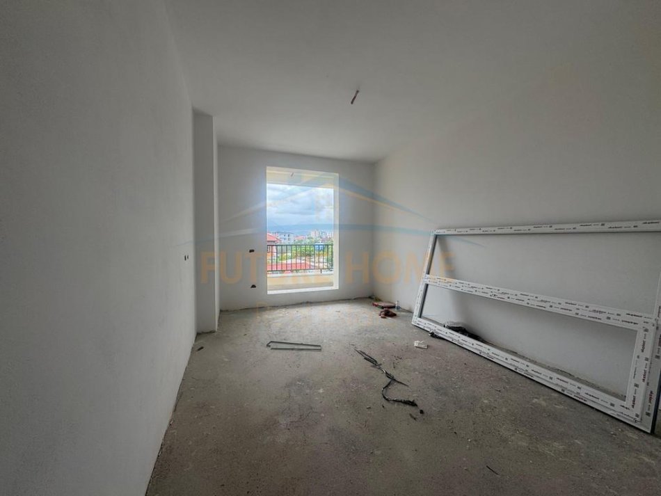 Tirane, shitet apartament 2+1 Kati 1, 98 m² 73.913 € (KAMEZ)
