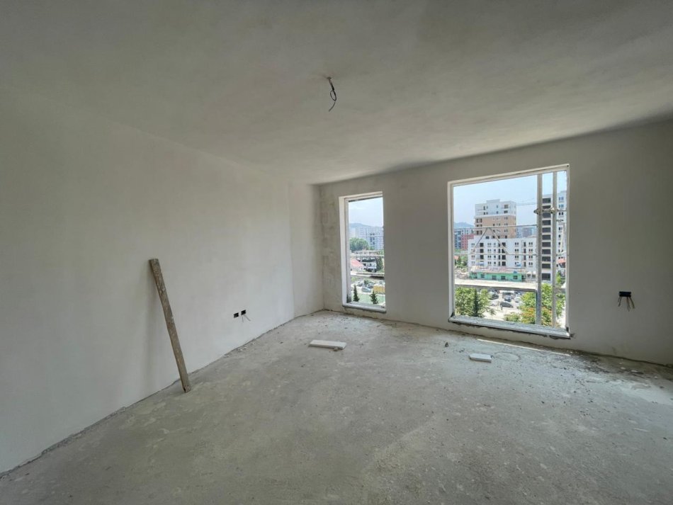 Tirane, shitet apartament 1+1 , 82 m² 132.000 € 