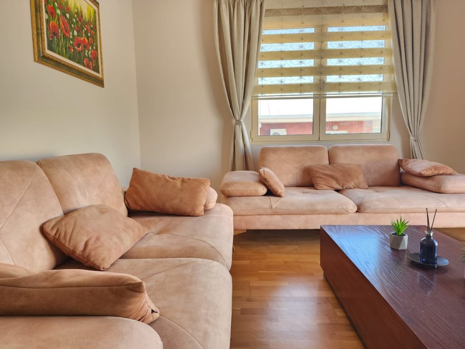 Tirane, shitet apartament+verande | Penthouse 2+1 , 174 m² 330.000 € 
