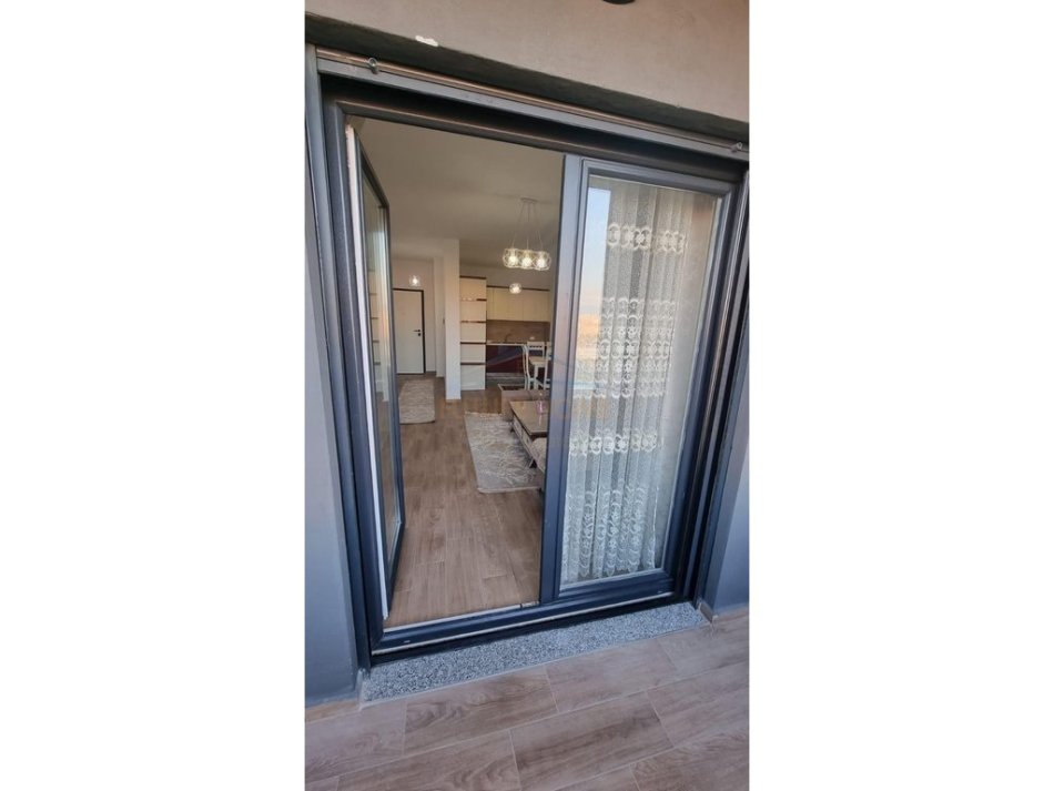Tirane, shitet apartament 1+1 Kati 6, 12.000.000 € 