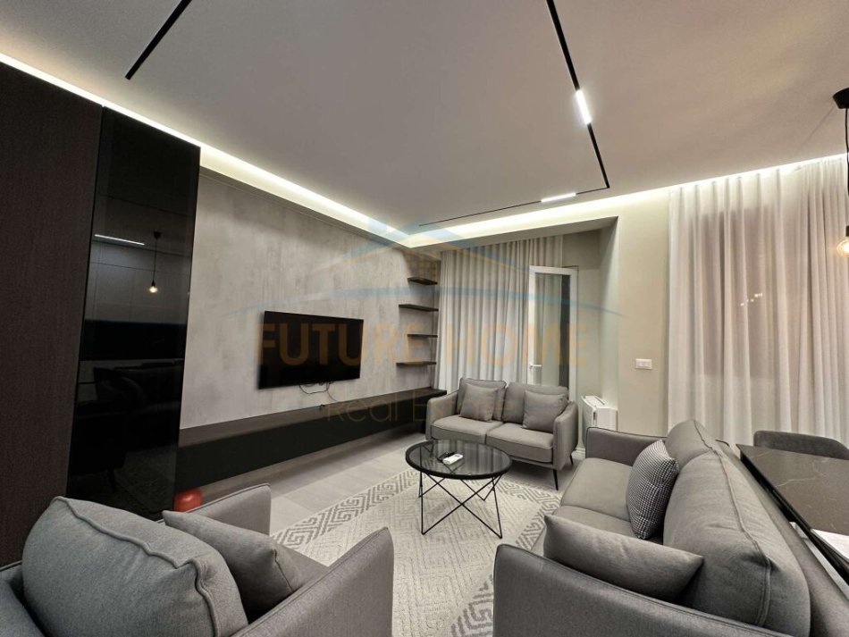 Tirane, jepet me qera apartament 2+1 Kati 7, 104 m² 900 € 