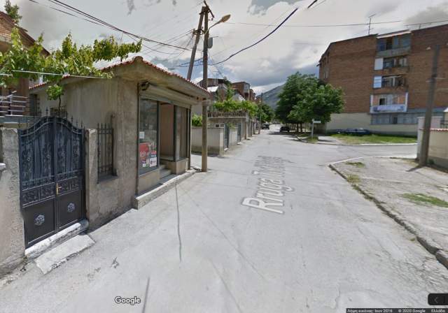 Korce, jap me qera dyqan Kati 0, 50 m² 15.000 Leke (Rruga Todi Vogli)