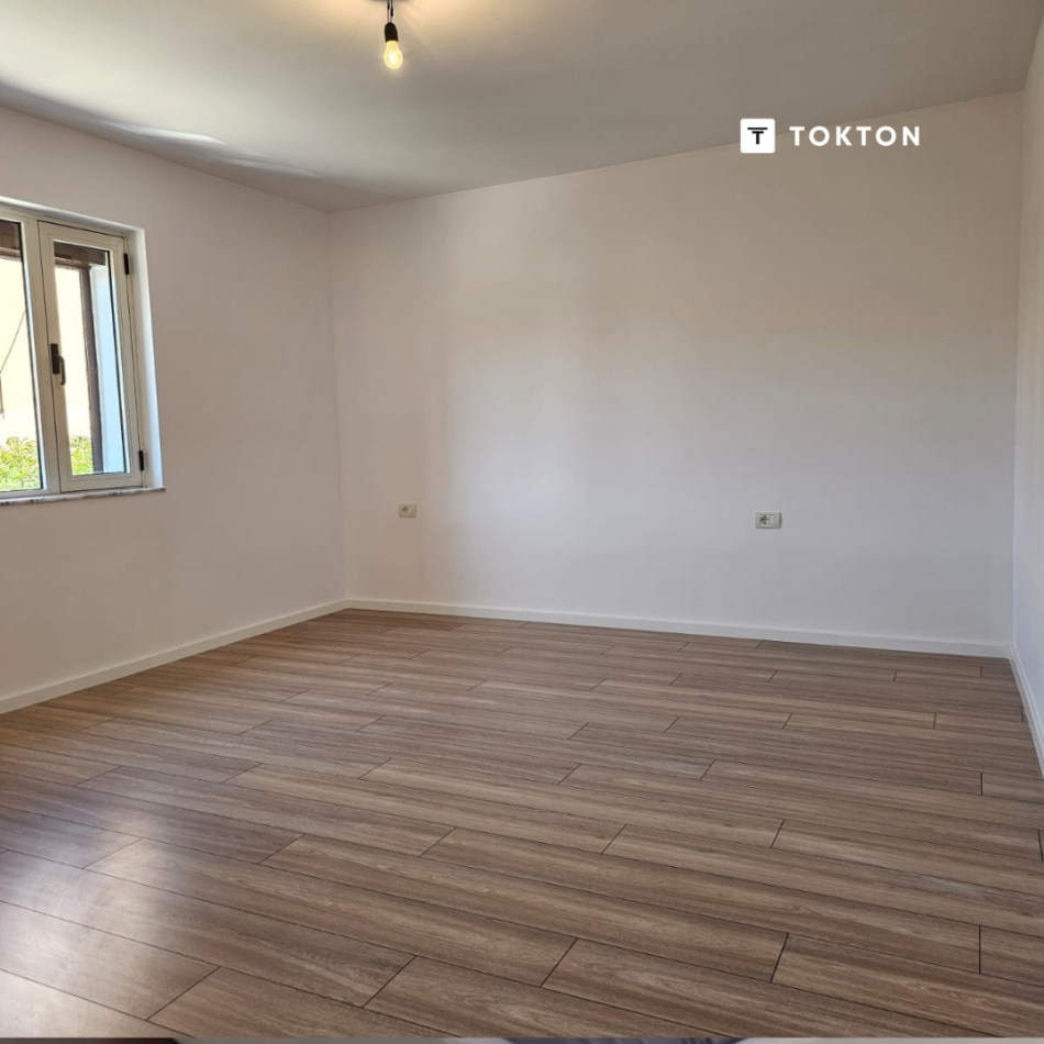 Tirane, shitet apartament 1+1+Ballkon Kati 3, 55 m² 110.000 € (Xhamia Tabakve)