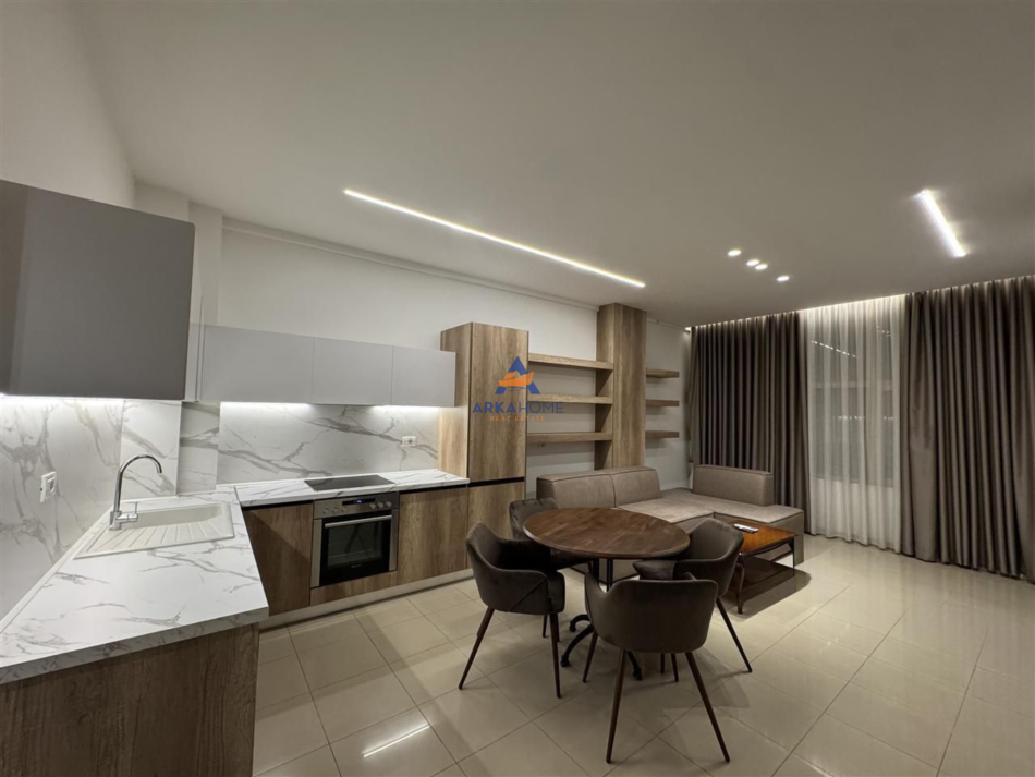 Tirane, jepet me qera apartament 1+1 Kati 2, 500 €