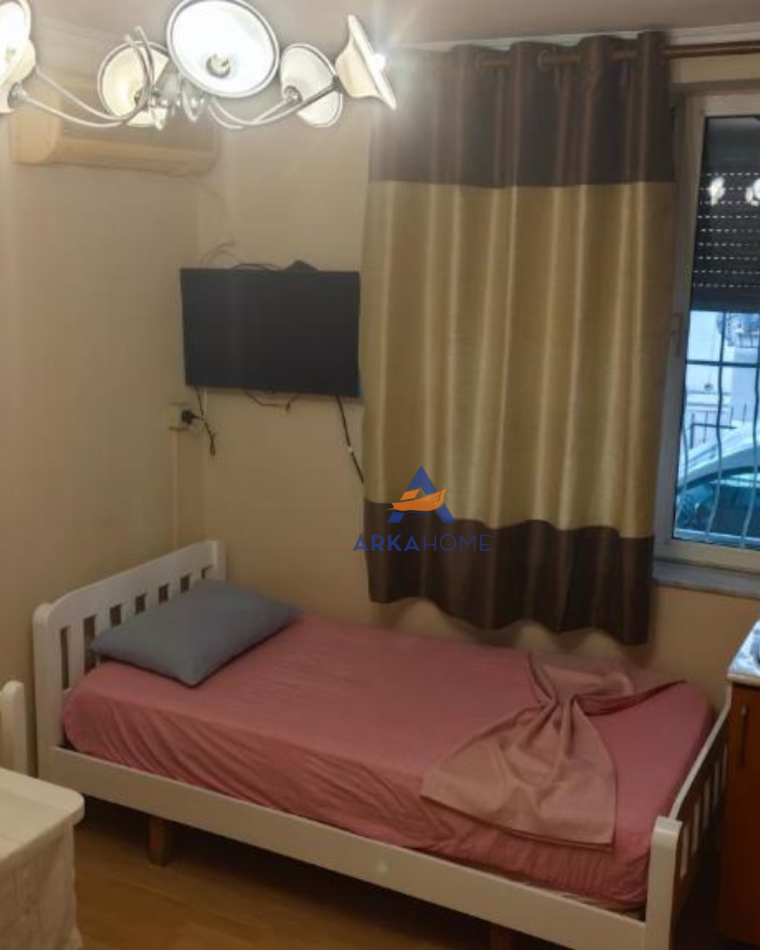 Tirane, jepet me qera garsonier Kati 1, 40 m² 350 € (VASIL SHANTO)