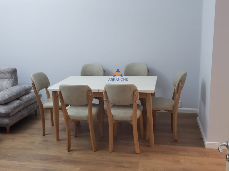 Tirane, jepet me qera apartament 1+1+Ballkon Kati 1, 82 m² 510 € (UNAZA E RE ASTIR)