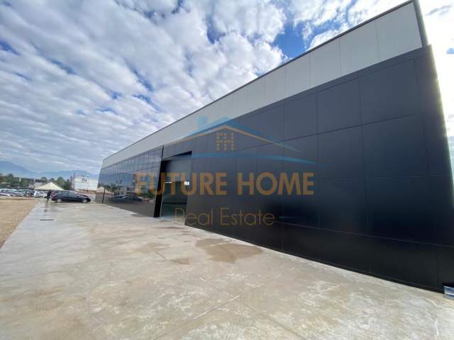 Tirane, jepet me qera ambjent biznesi Kati 0, 1.000 m² 4.000 Euro (Rinas)