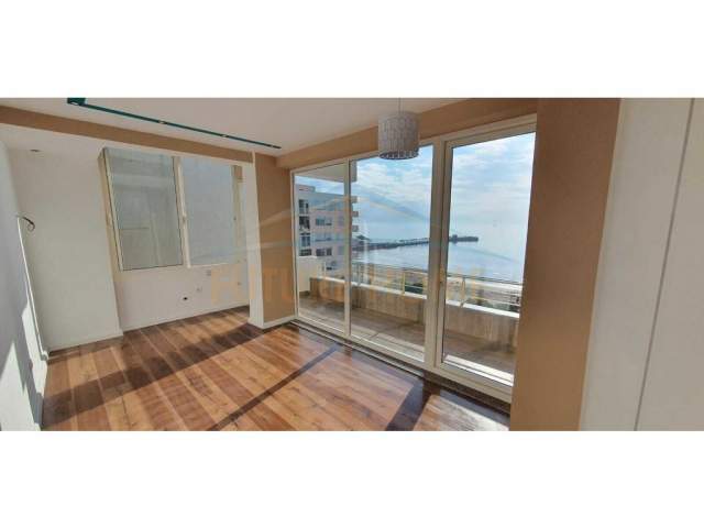 Durres, shitet apartament 2+1+BLK Kati 5, 83 m² 95.000 Euro (Plazh rrota kuqe)