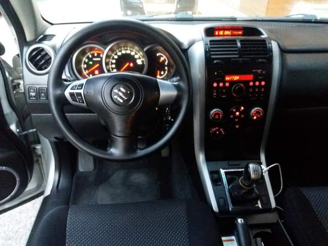 Tirane, shes makine Suzuki Grand Vitara Viti 2007, 7000 Euro