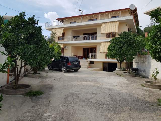 Vlore, shes Vile 3 Katshe 770 m² 380.000 Euro (100m nga Bashkia)