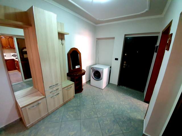 Myslym Shyri Qera500 euro, 60 m² (prane gjimnazit Faik Konica)