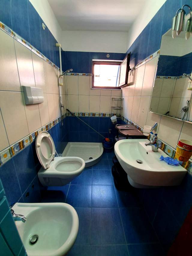 Myslym Shyri Qera500 euro, 60 m² (prane gjimnazit Faik Konica)