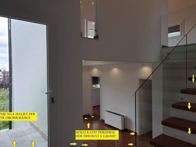 Me Qera, Vilë Luksoze me 2-kate, sip.banim 220m², sip.truall 500m², Qera 2'500 euro/muaj, në Kompleks Rezidencial Long Hill