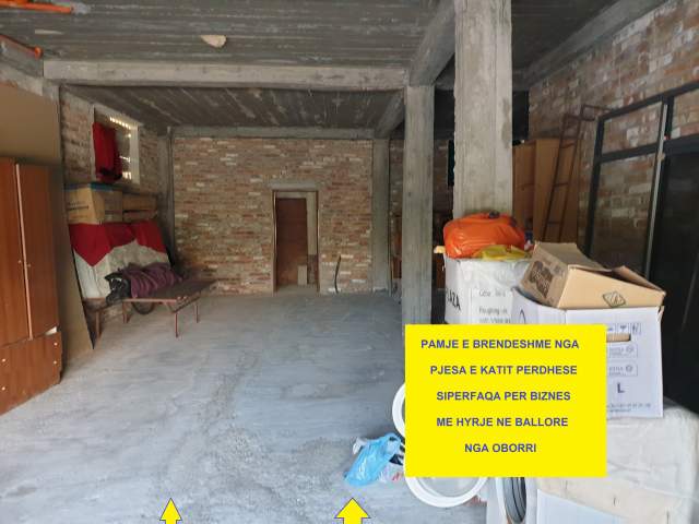 Tirane, Shitet Ndërtesë e përzier, ideale për servis makinash, punishte dhe banim me 2-kate, sip.truall 162m², sip.ndërtuar 250m² Cmim 255'000 euro, 100m nga rreth-rrotullimi ri Shkozës mbi Lanë, tek Poligrafiku/Kryegjyshata, në fund rr.A.Demi e kryqëzimi me rr.S.Petrela ose 800mnga Maternitet Ri.