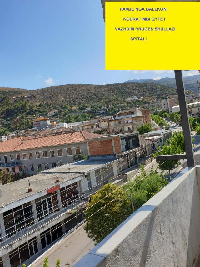 Tepelene, Shitet Apartament, bollshëm, me dritë e pamje, tip 2+1, Kati 5, Pallat Ekzistues 5-kate, sip.95m², 55'000 euro,  në rr."Shullaz" 1