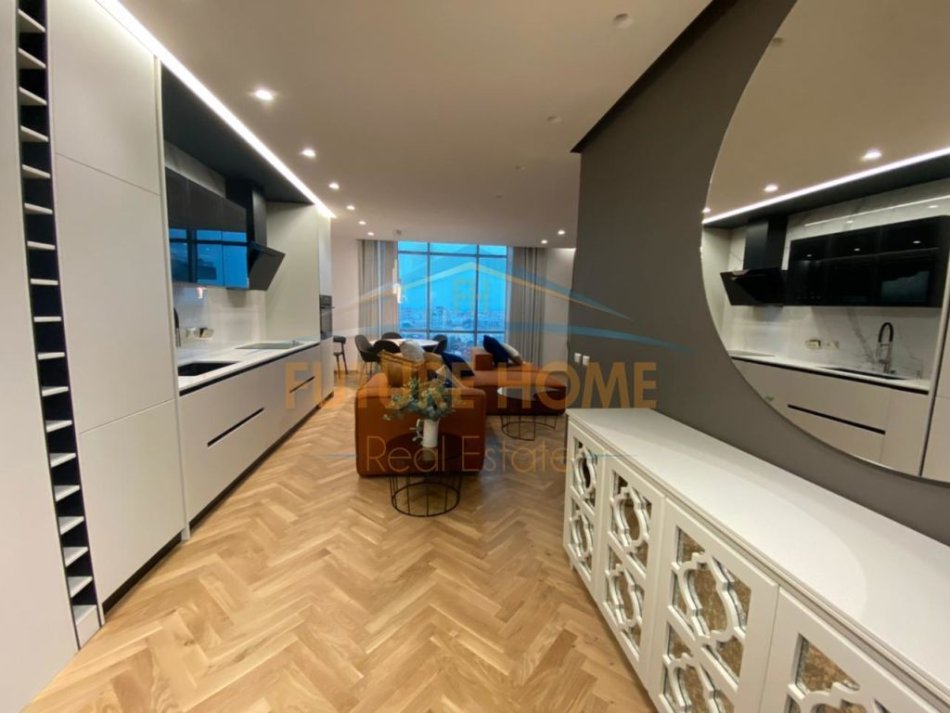 Durres, jepet me qera apartament 1+1+Aneks+Ballkon Kati 12, 95 m² 900 € (Taulantia)