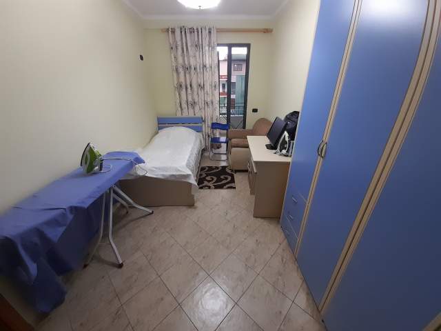 Tirane, jepet me qera apartament 2+1+BLK Kati 4, 90 m² 400 Euro (Todi Shkurti)
