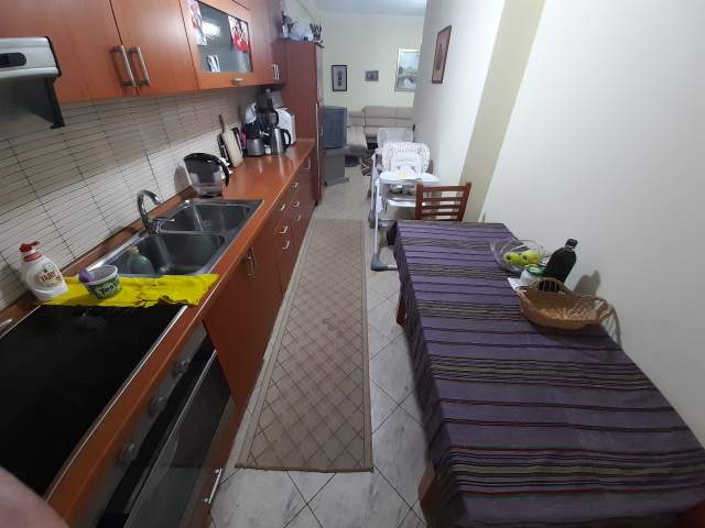 Tirane, jepet me qera apartament 2+1+BLK Kati 4, 90 m² 400 Euro (Todi Shkurti)