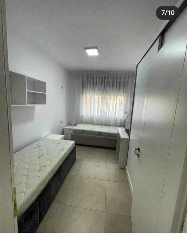 Tirane, jap me qera apartament 2+1