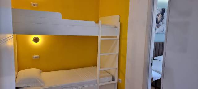 Durres, jap me qera apartament 2+1+BLK Kati 9, 95 m² 800 Euro (Taulantia, Vollga)