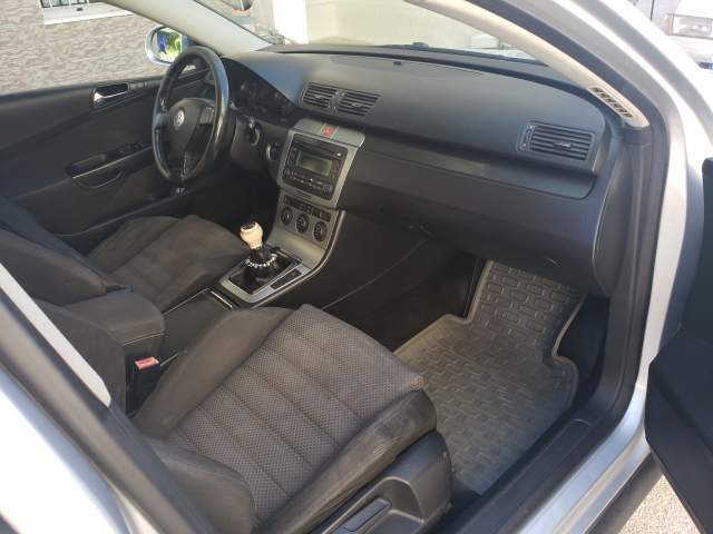 Fier, shitet makine Volkswagen Passat Viti 2006, 3.500 Euro