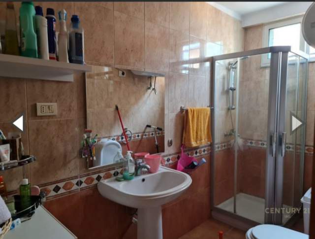 Tirane, shitet apartament 1+1 Kati 6, 67 m² 74.000 Euro (Rruga Fortuzi)