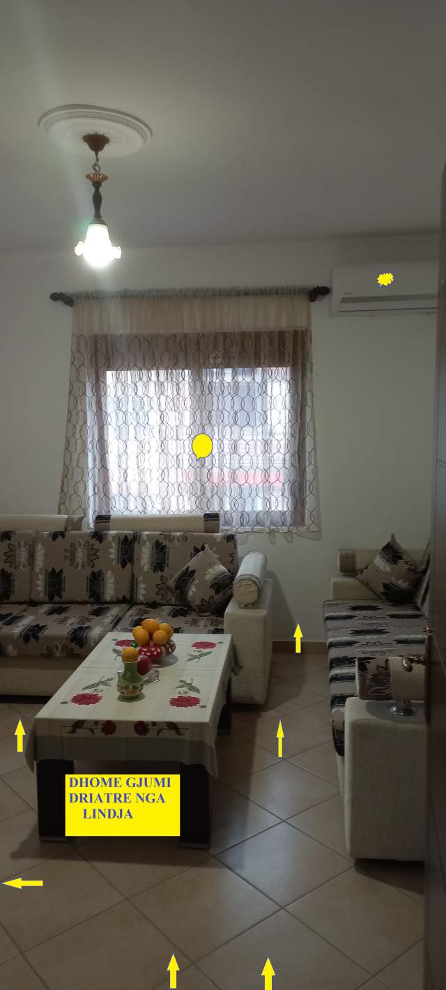 Elbasan, Shitet Apartament i rinovuar, tip 2+1, kati 4, pallat ekzistus 5-kate,tulle plotë, 70m², Cmimi 50'000€, në rr. Cen Jolldashi, 200m nga Unaza Elbasanit dhe 300m nga Normalja / Pedagogjikja