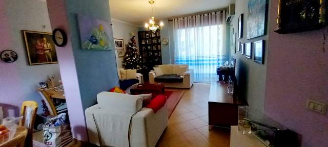 Tirane, shitet apartament 1+1+BLK Kati 5, 90 m² 85.000 Euro (Muzaket)