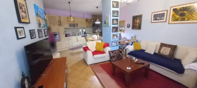 Tirane, shitet apartament 1+1+BLK Kati 5, 90 m² 85.000 Euro (Muzaket)