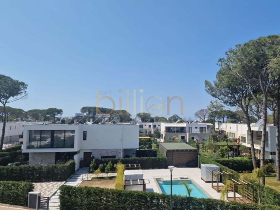 Durres, shitet apartament 1+1 Kati 2, 90 m² 220,000 € (GJIRI I LALZIT, Durrës, Albania)