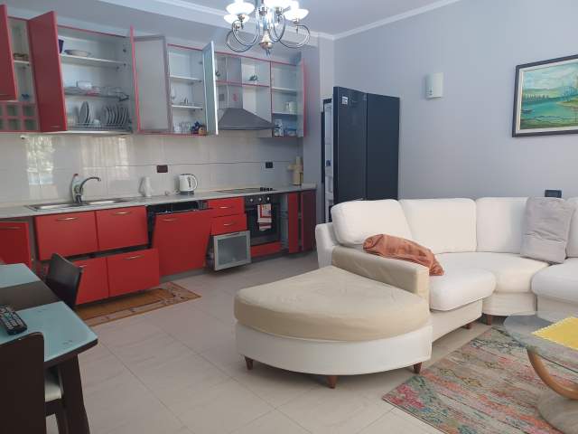 Tirane, jepet me qera apartament 2+1+A+BLK Kati 2, 750 Euro (BULEVARDI ZOGU I 1)