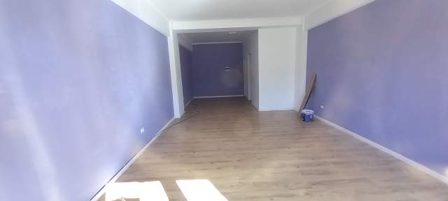 Tirane, jap me qera dyqan Kati 1, 40 m² 35.000 Euro
