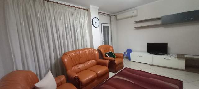 Tirane, shes apartament Kati 1, 105 m² 177.000 Euro