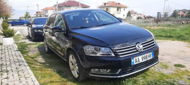 Korce, shes makine Volkswagen Passat 3cz Viti 2011,manual  euro 8500 euro.