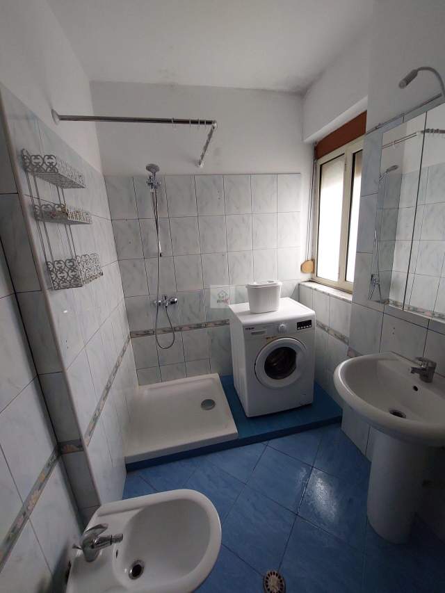 Durres, shitet apartament 3+1+A Kati 4, 124 m² 130.000 Euro