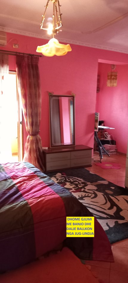 Tirane,Shitet Super-Okazion Apart bollshëm tip 3+1,kat 4,pallat ekzistus, siperfaqa 140m², Cmimi 1'000 €/m², në rr.A.Demi, tek Sh "Kushtrimi Lirisë",100m Lana/Maternitetit Ri dhe 300m nga Ura Brrylit/Unaza