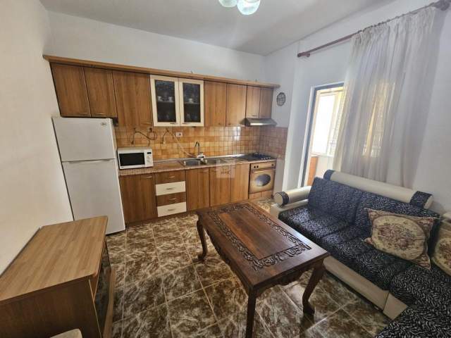Durres, jepet me qera apartament 2+1+BLK Kati 4, 80 m² 30.000 Leke (PRANE MUZEUMIT, DURRES)