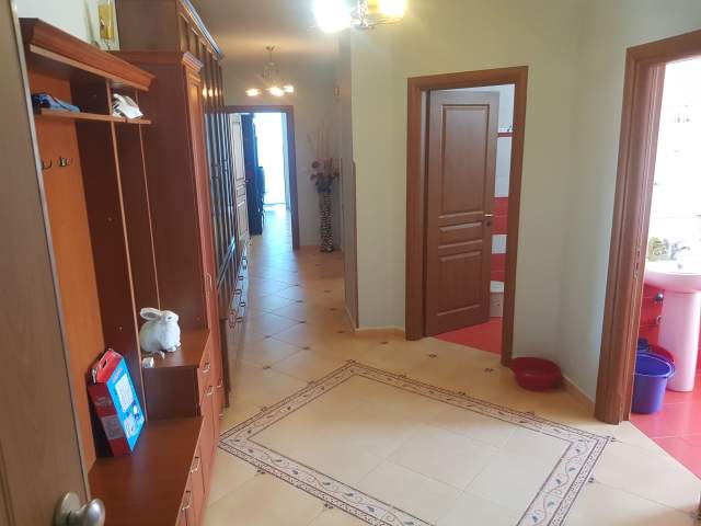 Shkoder, jepet me qera apartament 2+1+A+BLK Kati 7, 400 Euro (Vasil Shanto)
