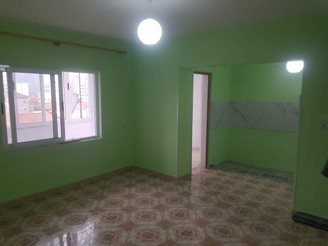 Shkoder, jepet me qera apartament 1+1 Kati 5, 68 m² 20.000 Leke (Parruce)