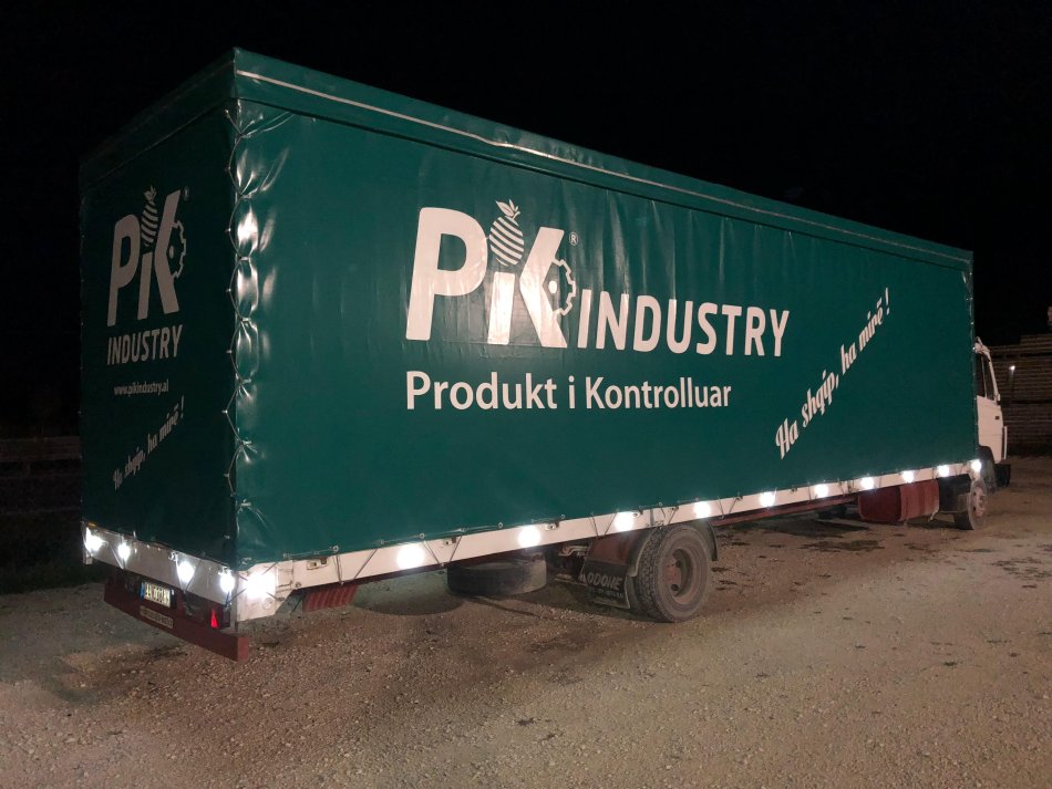 Lushnje, shes Kamion BENZ 814 Nafte, e bardhë manuale Klima