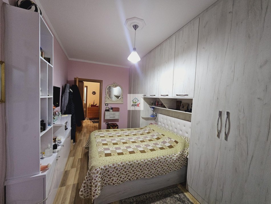 APARTAMENT 2+1+2 PER SHITJE PRANE ISH RAJONIT