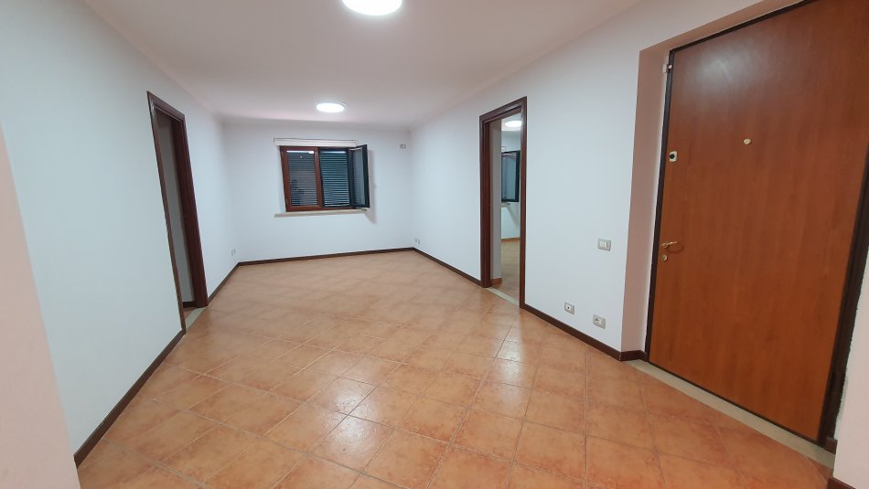 Apartamnet me qera, Shkolla e Baletit