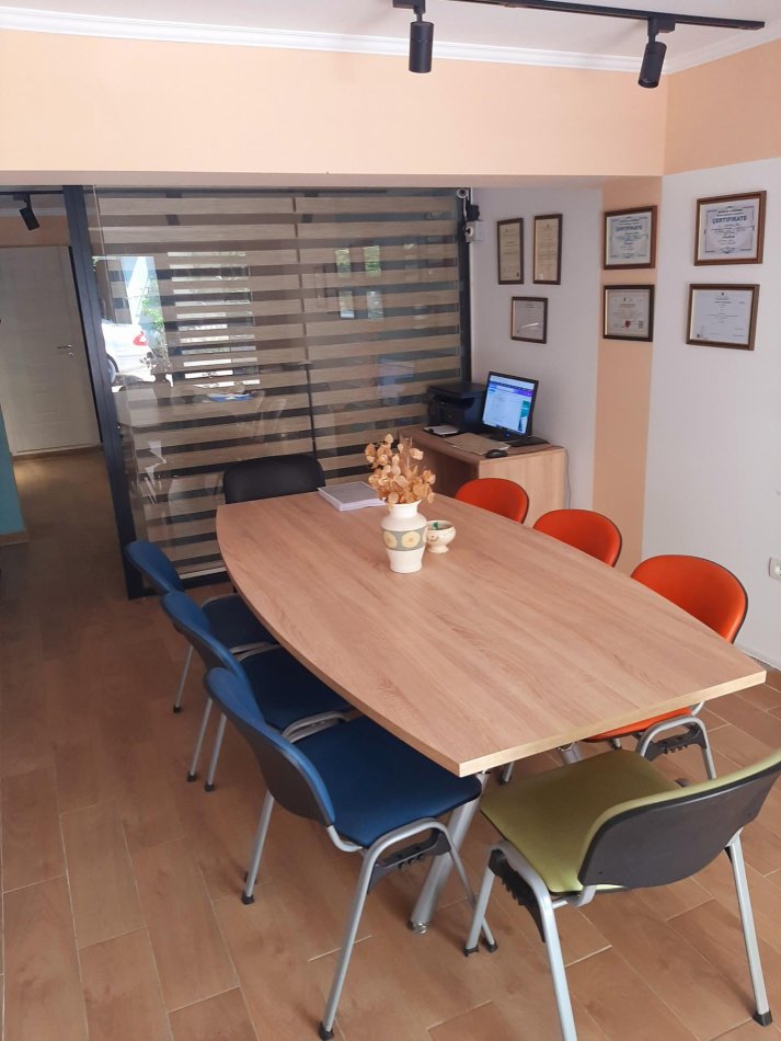 Okazion !!! Shitet ambienti, 41 m² 95.000 €  Myslym Shyri !!!