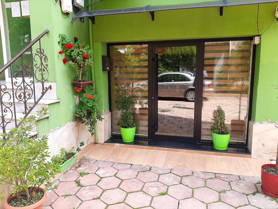 Okazion !!! Shitet ambienti, 41 m² 95.000 €  Myslym Shyri !!!