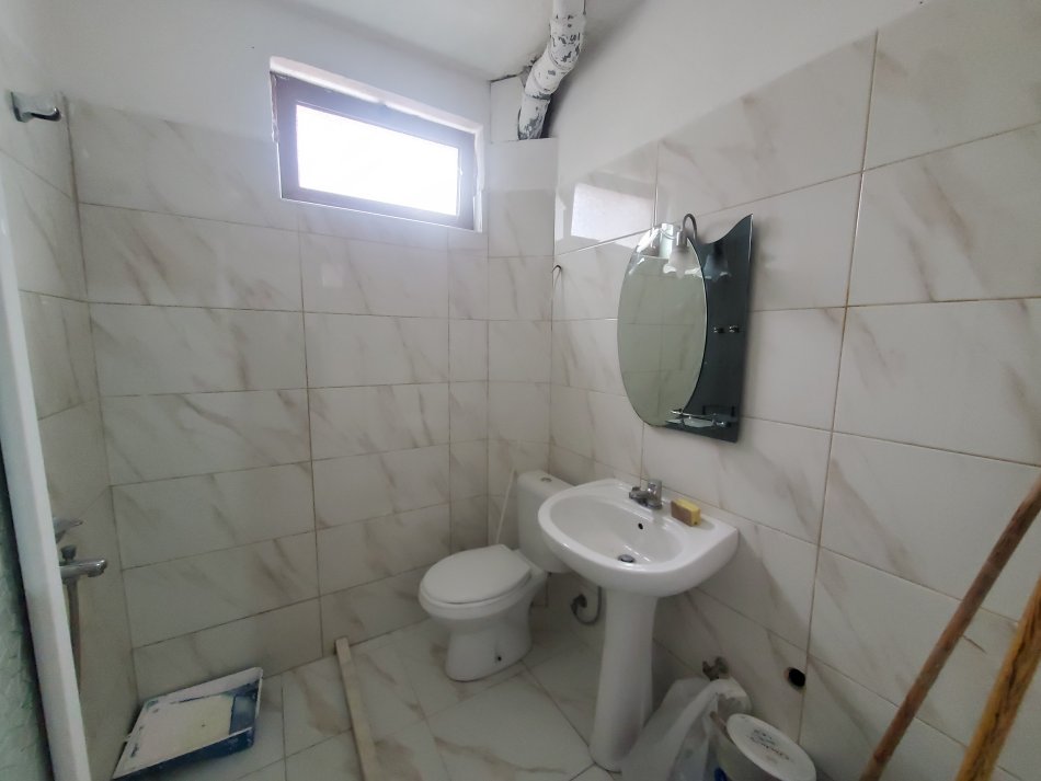 Tirane, shitet apartament 1+1, Kati 1, 55 m² 66,000 € (Rruga &quot;Aleksander Moisiu&quot;)