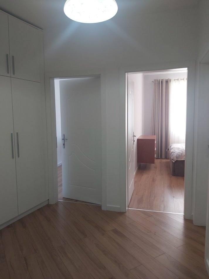 Tirane, shitet apartament 2+1 Kati 6, 112.750 €