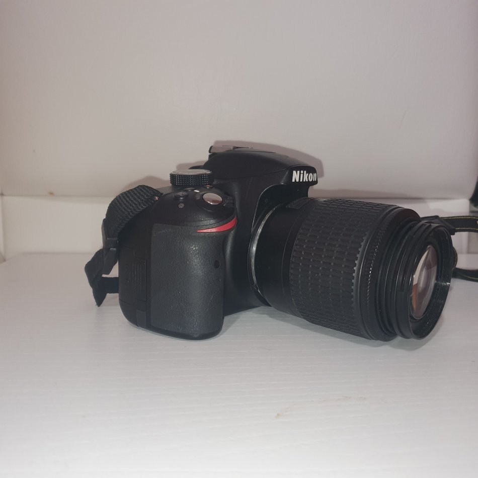 Tirane, shes Nikon D3200