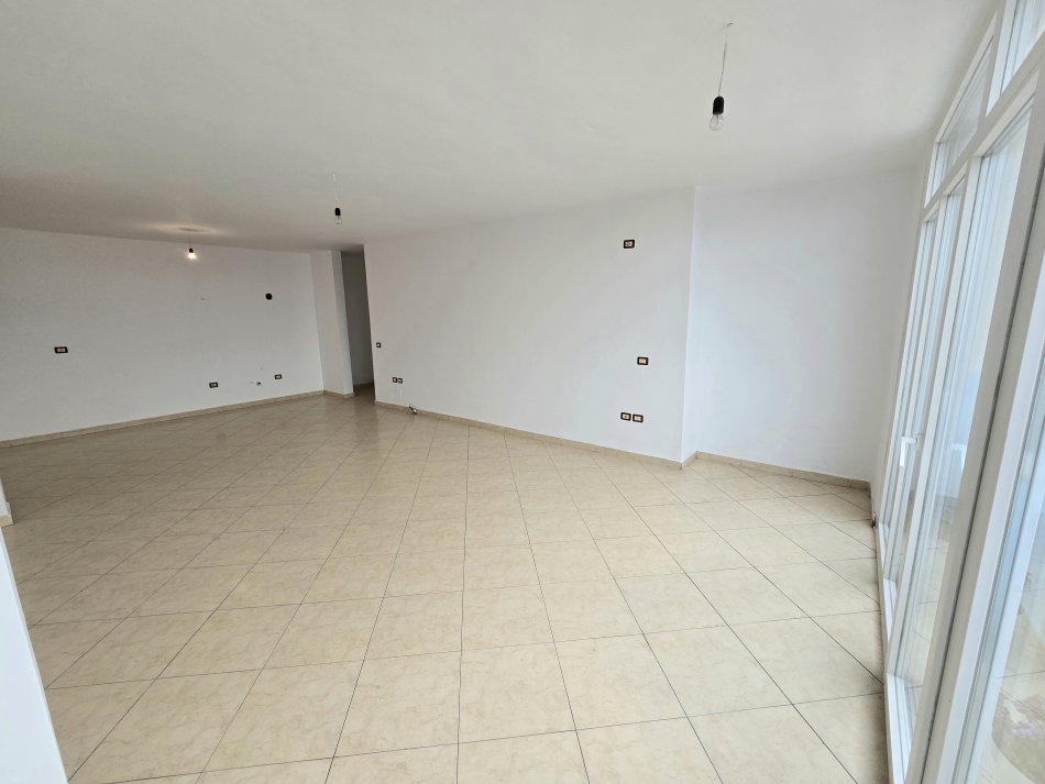 Tirane, shitet apartament 2+1+Ballkon Kati 5, 120 m² 155.510 € (Don Bosko)