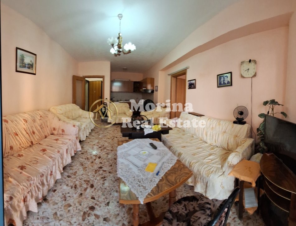 Tirane, shitet apartament 1+1 Kati 4, 56 m²146000 € (Rruga Elbasanit)