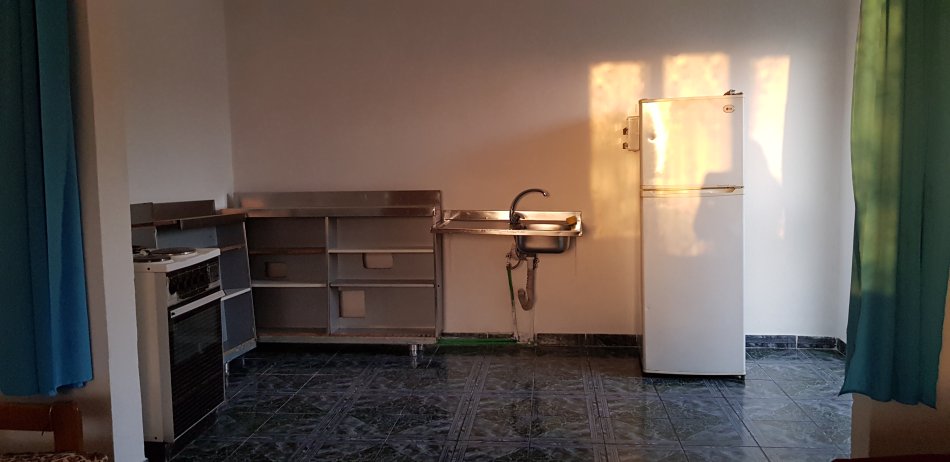 Tirane, jepet me qera shtepi 2+1+Ballkon Kati 2, 80 m² 400 € (Kristaq capo)